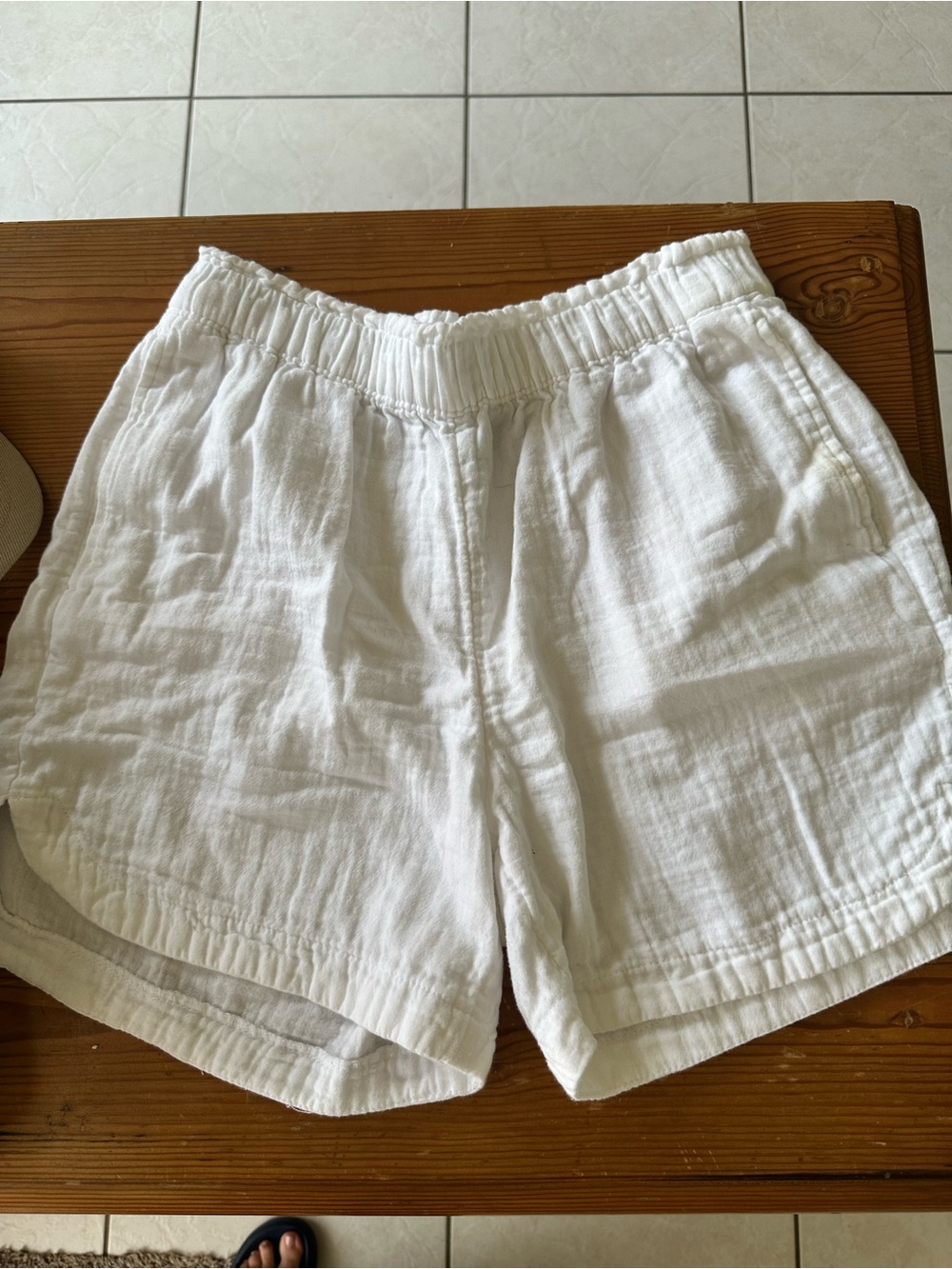 Old Navy Women’s White High-Waisted Soft Gauze Shorts